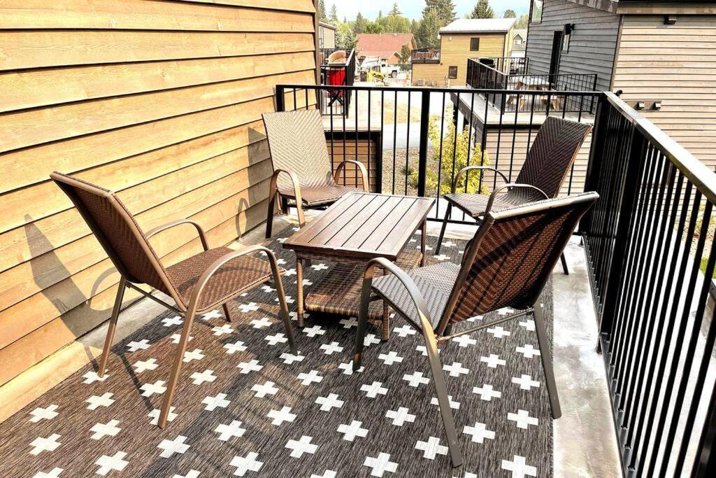 Brand New Upscale Home- Best Location! Whitefish Εξωτερικό φωτογραφία