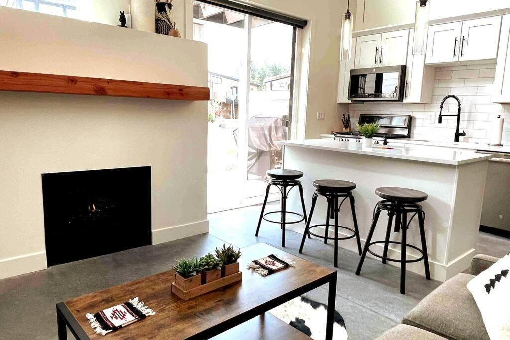 Brand New Upscale Home- Best Location! Whitefish Εξωτερικό φωτογραφία